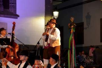 Centro y Anzar, de Telde, en el III Festival Folclórico Herencias (Foto Francisco Javier Santana)